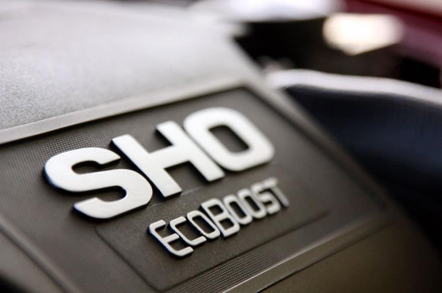  Ford Taurus SHO 2010 года  (фото 52 из 248)